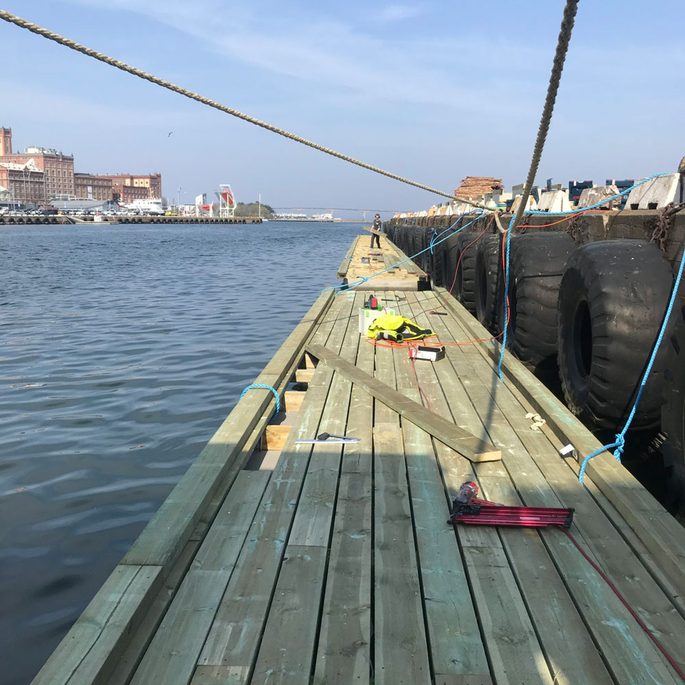 Brygg och småhamnsarbete utfört av SEA Sjöentreprenad och anläggning