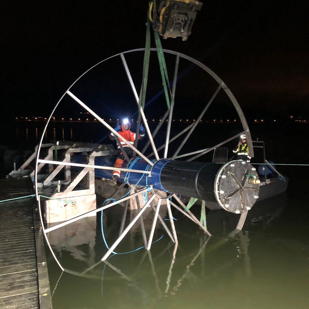 Installation av sjöledning utfört av SEA Sjöentreprenad och anläggning